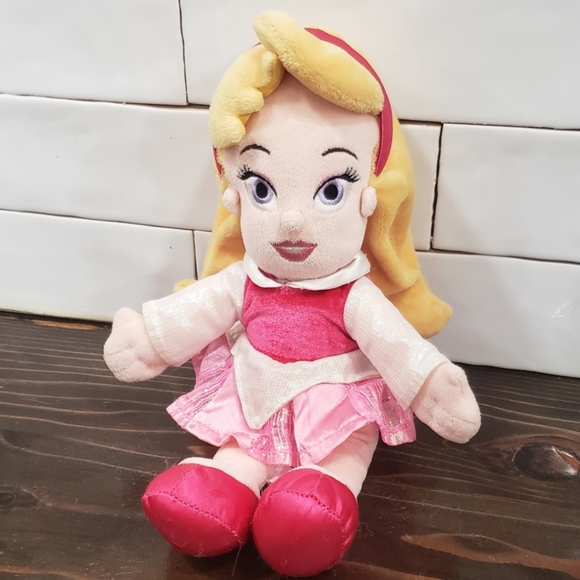 Disney Sleeping Beauty Princess Aurora Doll Plush Disneyland Disney World - Picture 1 of 4